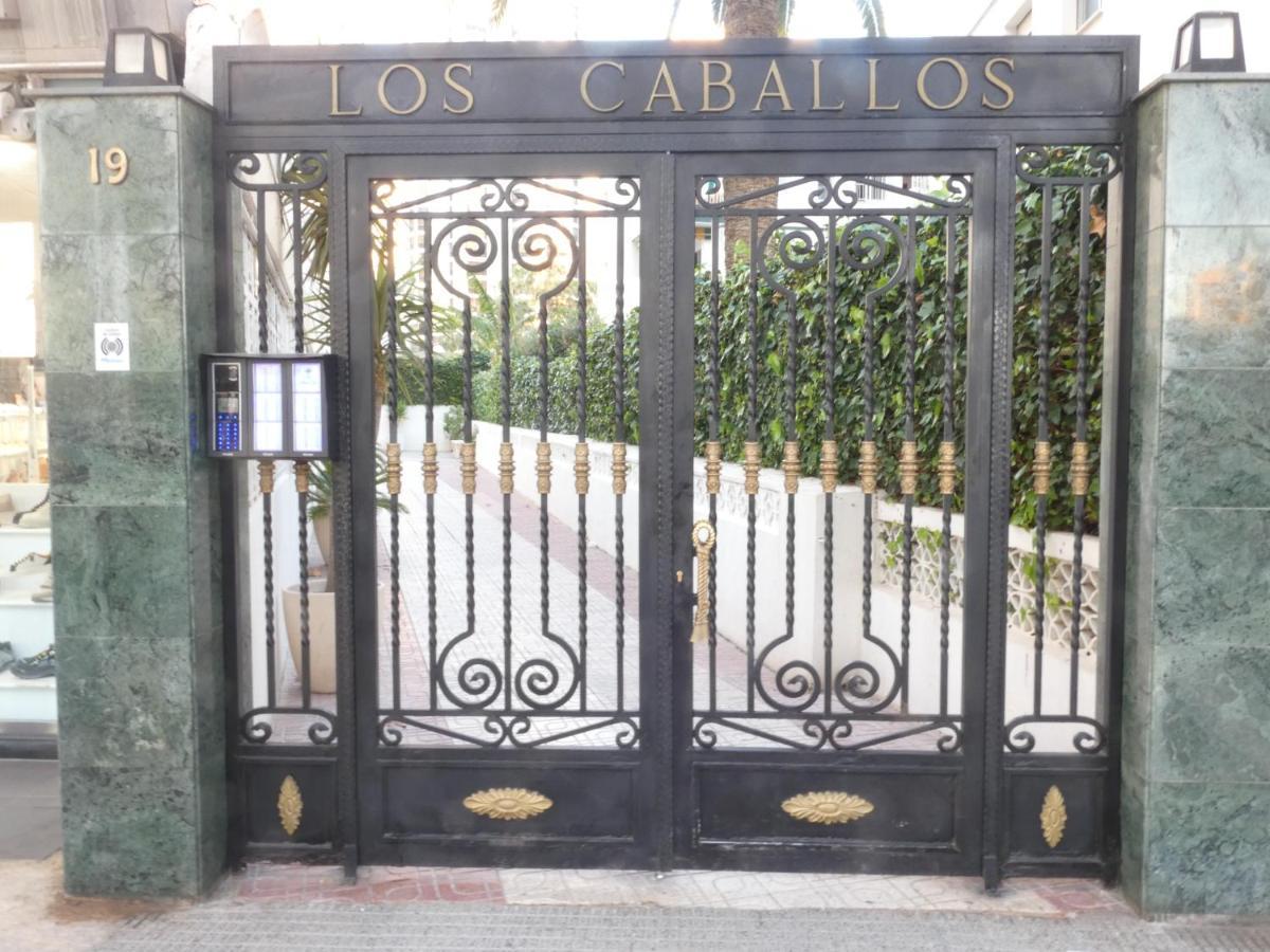 Apartamentos Currus Los Caballos Benidorm Exterior foto